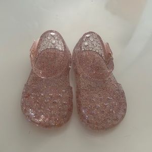 Old navy 3-6 months baby jelly sandals